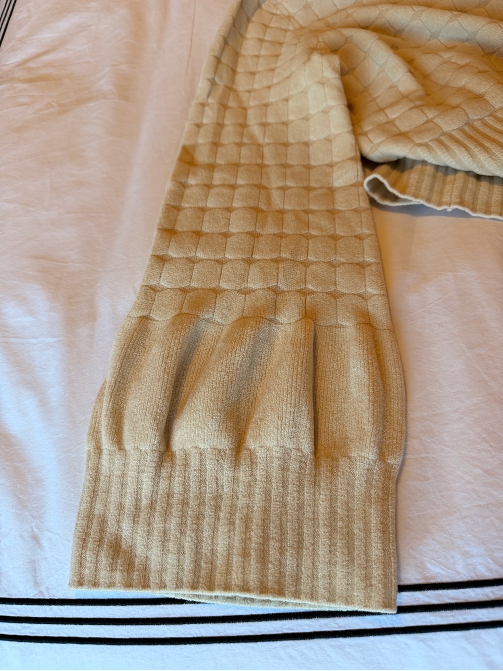 Rebecca Taylor quilted velvet sweater - Picture 10 of 10